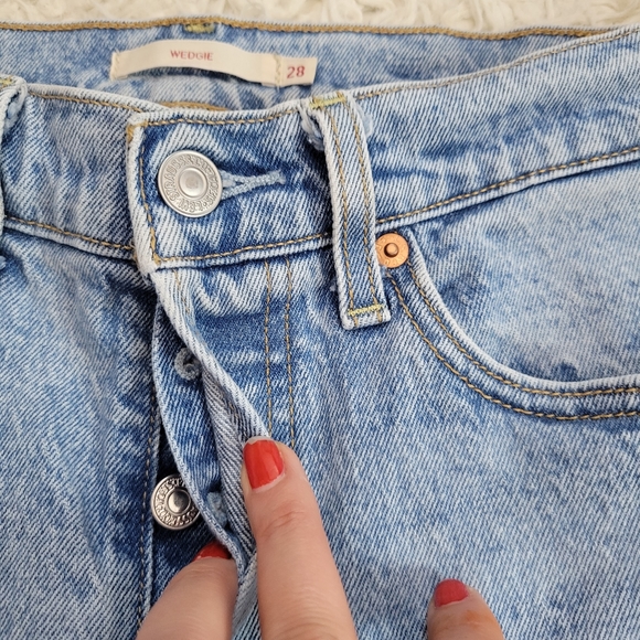 Levis Wedgie Premium Tapered Leg Jeans S40197 - Picture 4 of 13